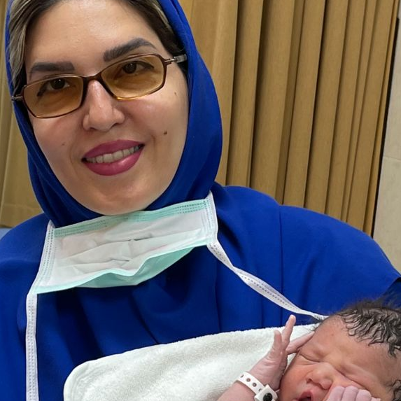 دکتر اکرم السادات فاطمی جراح و متخصص زنان و زایمان نازاییدر  شهرری